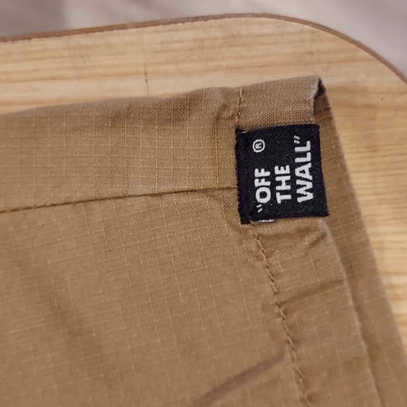 NWT Women's Vans Shorts Size 30💥💥 - Picture 2 of 10